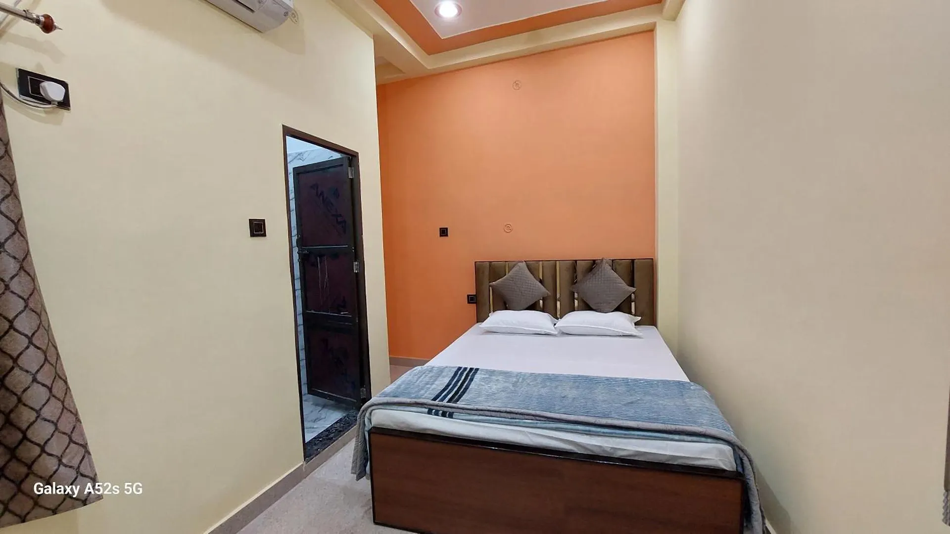 Narayani Paying Guest House Varanasi Indien