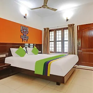 Palm Resort Kovalam